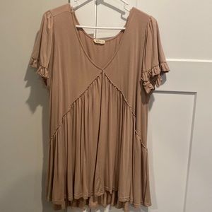 Kori tan shirt size M